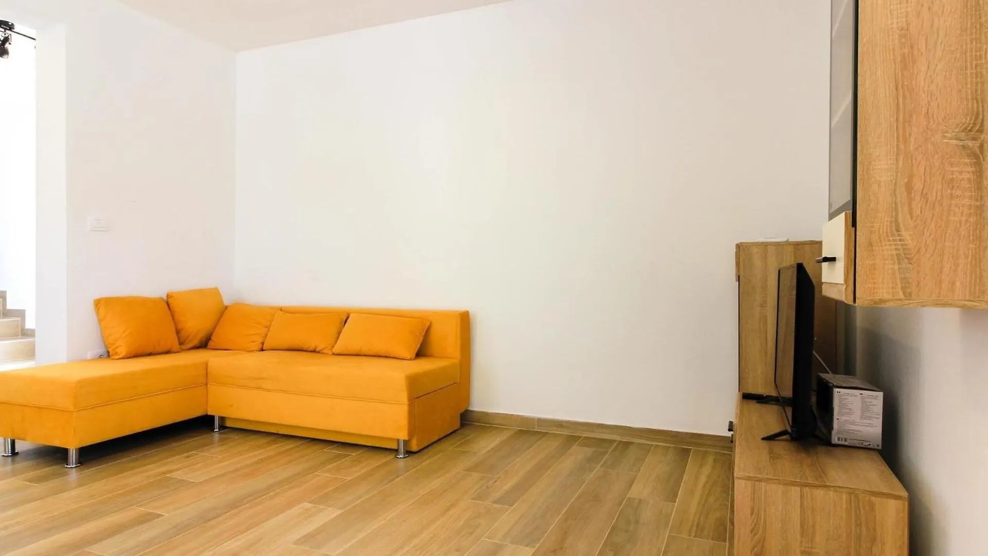 Ferienhaus Mit Privatpool Fuer 7 Personen Ca 120 Qm In Medulin, Istrien Suedkueste Von Istrien Croatia