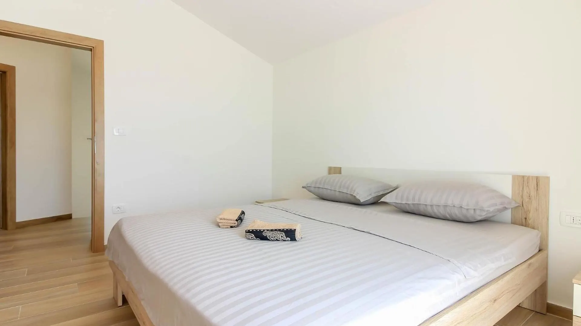 Ferienhaus Mit Privatpool Fuer 7 Personen Ca 120 Qm In Medulin, Istrien Suedkueste Von Istrien Pula 0*,  Croatia