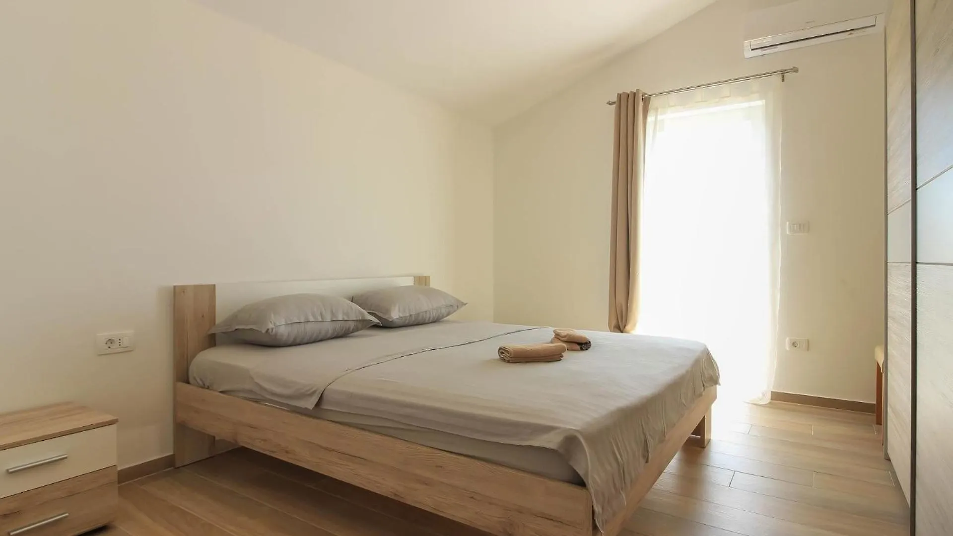 Ferienhaus Mit Privatpool Fuer 7 Personen Ca 120 Qm In Medulin, Istrien Suedkueste Von Istrien 0*, Pula Croatia